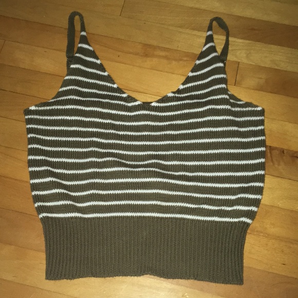 cropped tank top - Picture 1 of 2